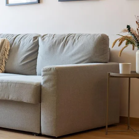Stylish 2br Near & Metro By Lovelystay *