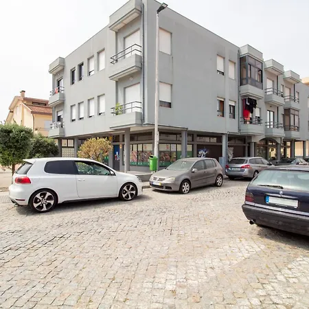 Stylish 2br Near & Metro By Lovelystay * Vila do Conde
