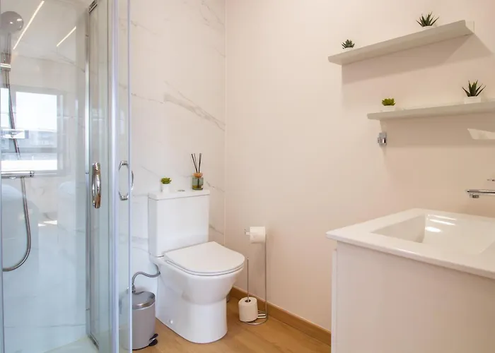 Stylish 2br Near & Metro By Lovelystay *