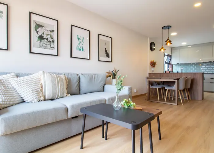 Stylish 2br Near & Metro By Lovelystay * Vila do Conde